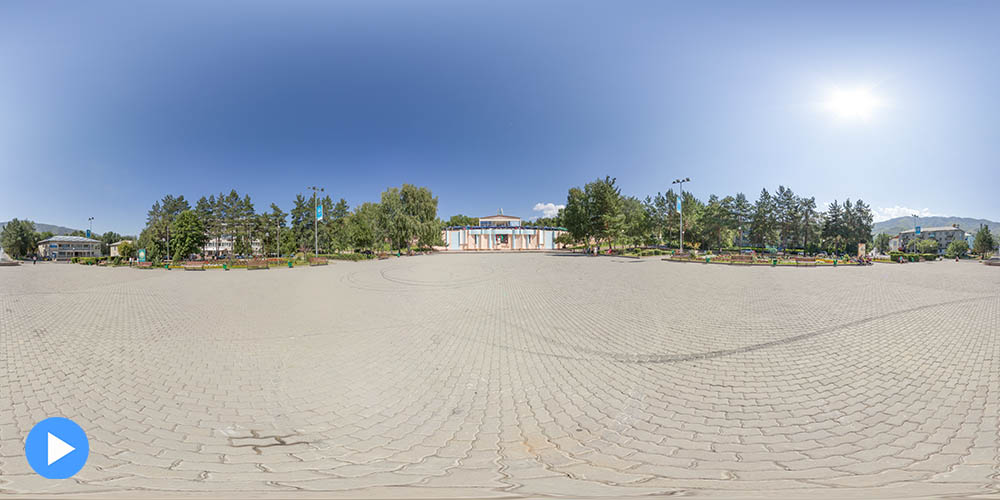 Центральная площадь.