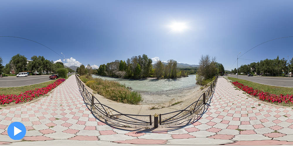 Набережная.