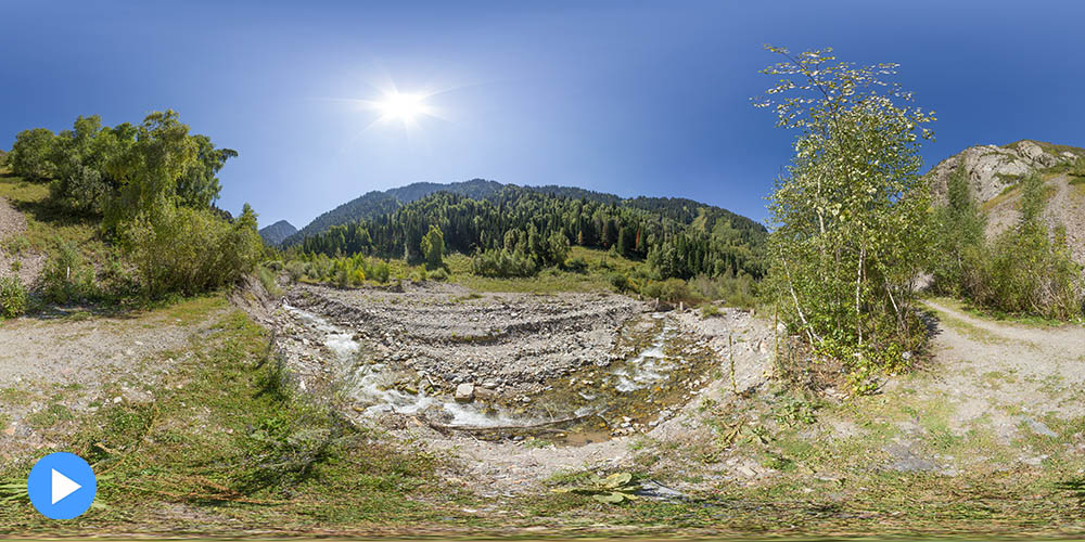 Ущелье Текелинки выше рудника.